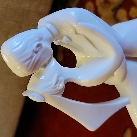 Wedding Couple Figurine - Picture 2 of 10